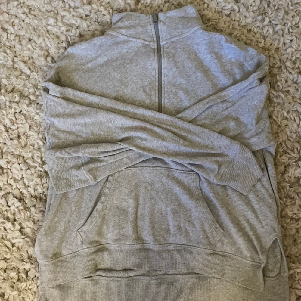 Aerie Women’s 1/4-Zip Sweatshirt